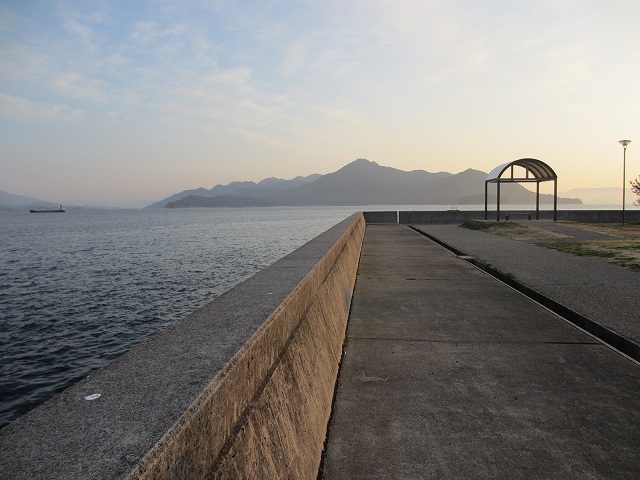 大竹港東岸壁と港公園と西の波止